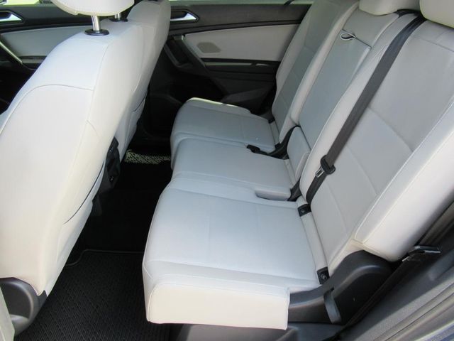 2021 Volkswagen Tiguan SE R-Line Black photo 26