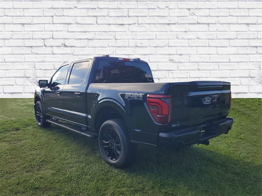 2025 Ford F-150 Lariat photo 3