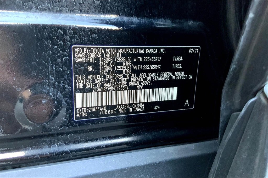 2021 Toyota RAV4 XLE photo 30