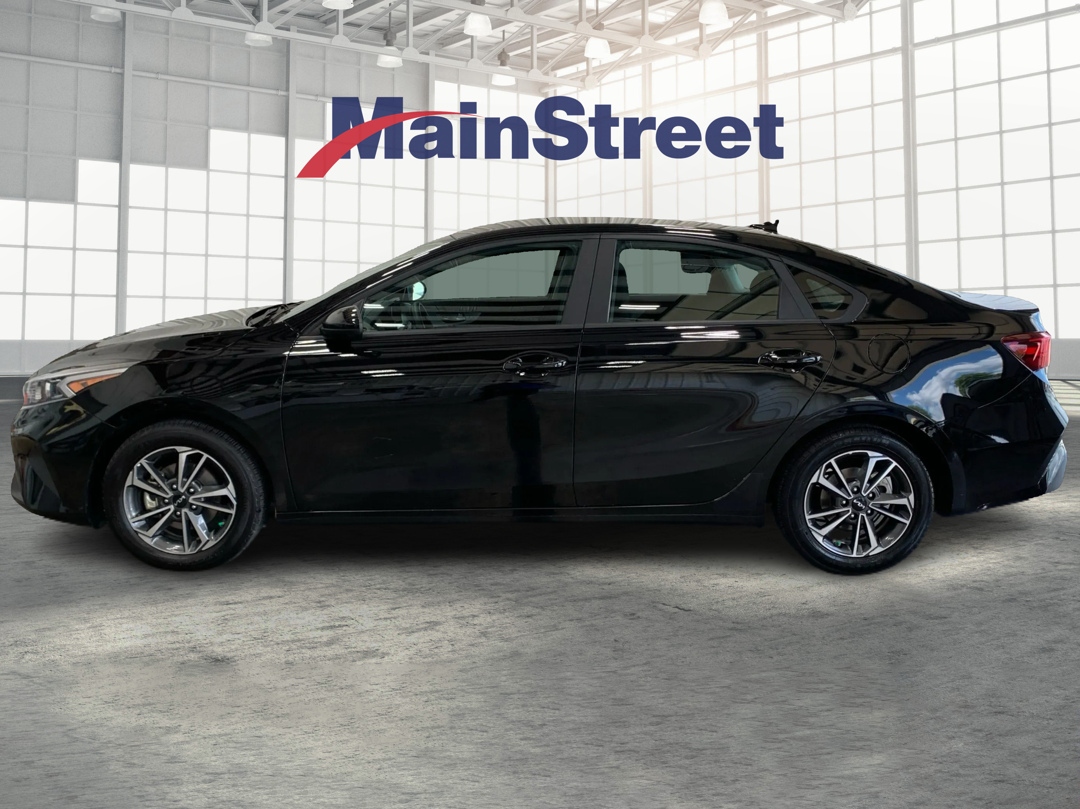 Used 2023 Kia Forte LXS with VIN 3KPF24AD7PE622061 for sale in Kansas City