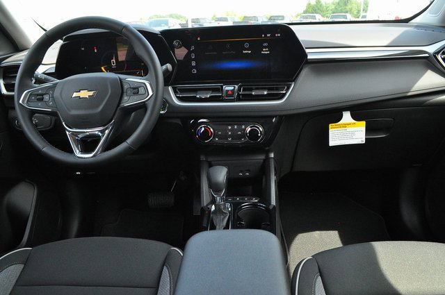 2026 Chevrolet Trailblazer LT photo 13