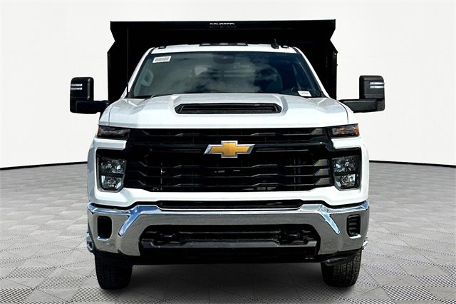 2025 Chevrolet Silverado 3500HD Work Truck photo 2