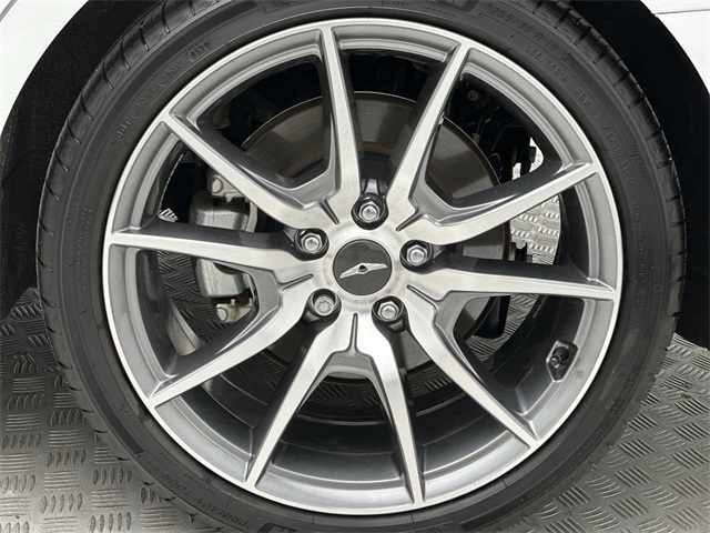 2023 Genesis G70 2.0T photo 2