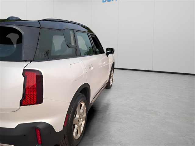 2025 Mini Cooper S ALL4 photo 6