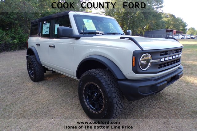 2025 Ford Bronco 4-Door Base's photo