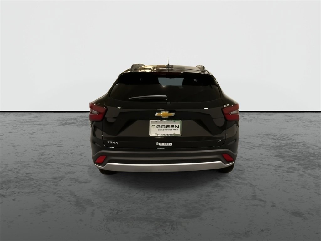 2025 Chevrolet Trax LT photo 7