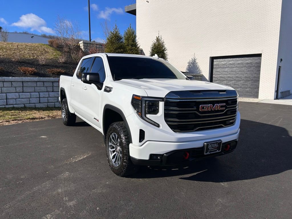 2022 GMC Sierra 1500 AT4's photo