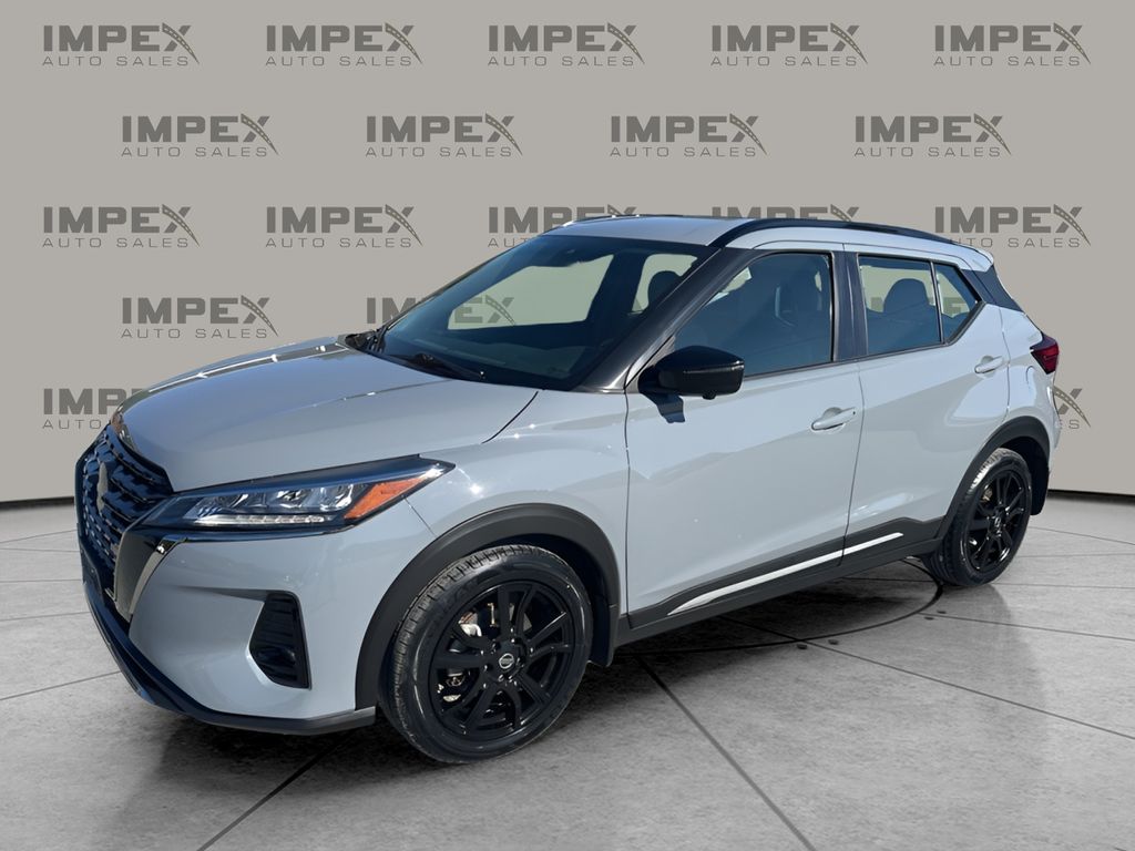 2021 Nissan Kicks SR