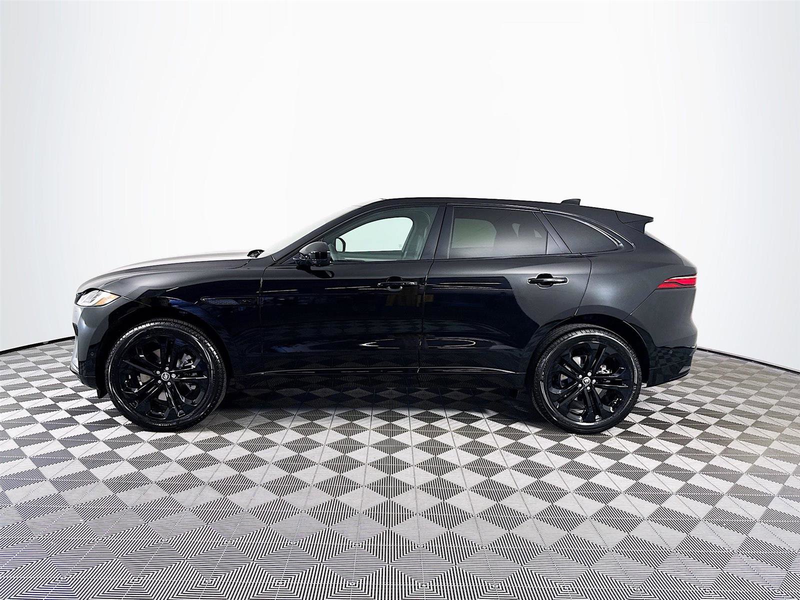 2026 Jaguar F-PACE P250 R-Dynamic S photo 7