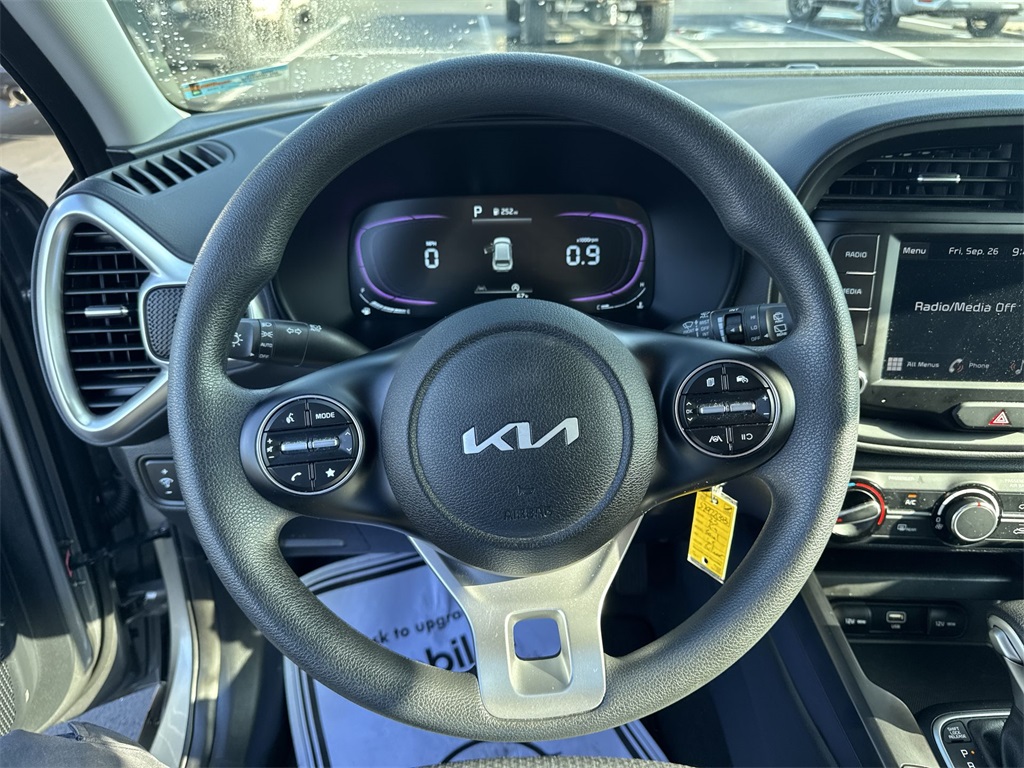 2025 Kia Soul LX photo 19