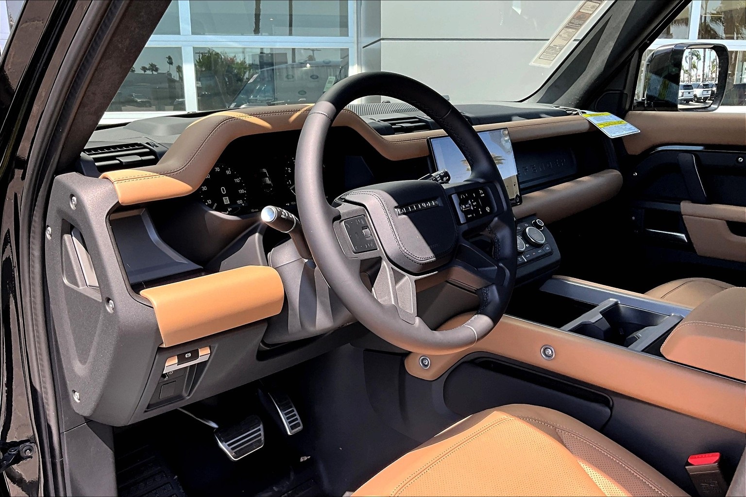 2025 Land Rover Defender 110 V8 photo 6