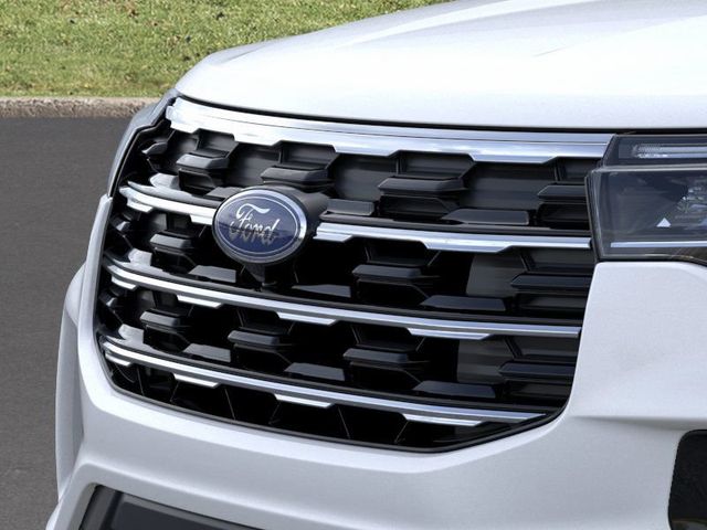 2025 Ford Explorer photo 16