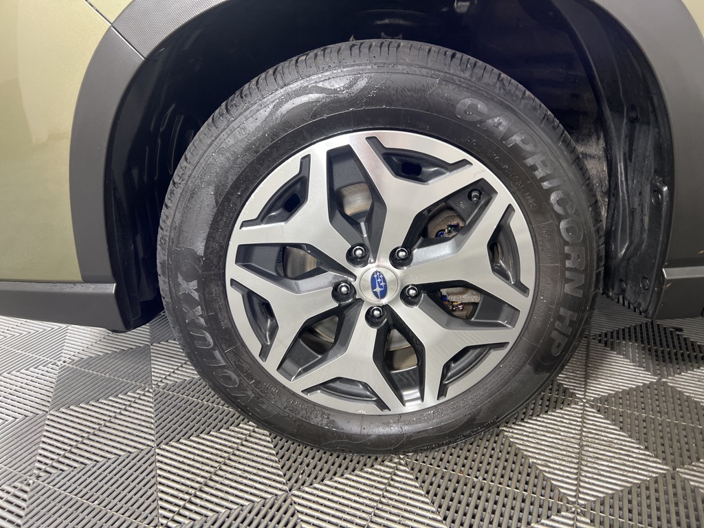 2024 Subaru Forester Premium photo 11