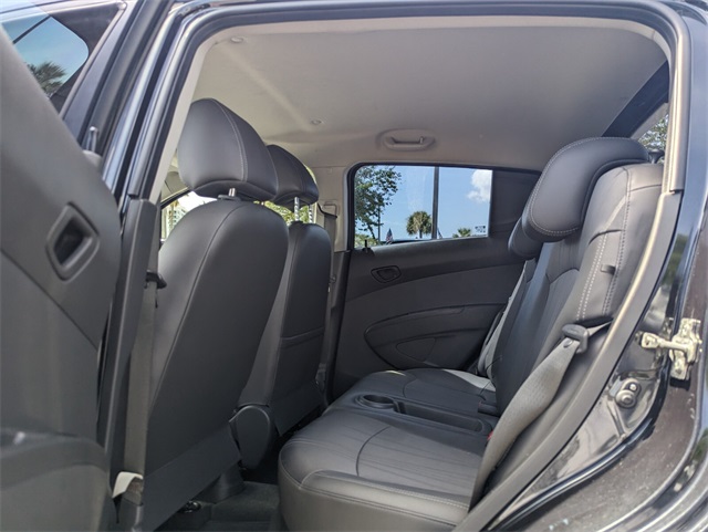2015 Chevrolet Spark 1LT photo 4