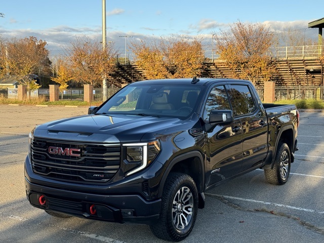 2023 GMC Sierra 1500 AT4's photo