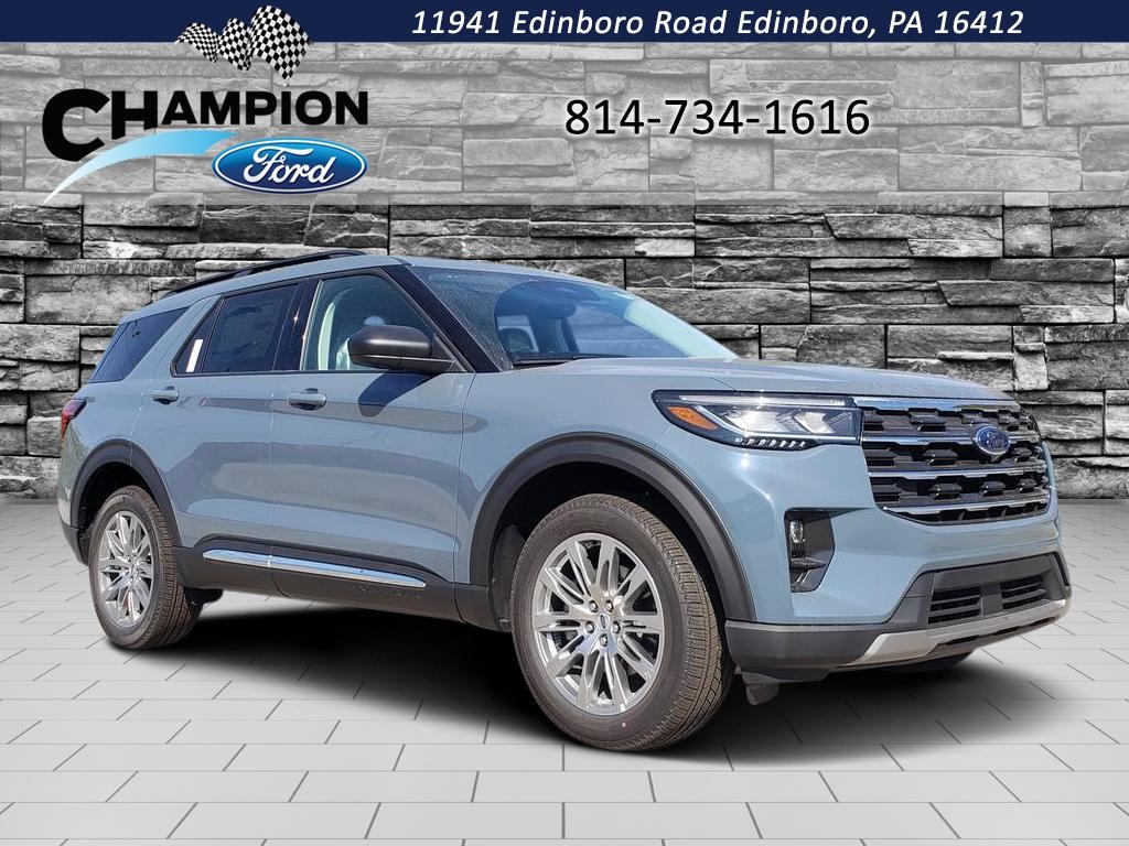 2025 Ford Explorer Active's photo