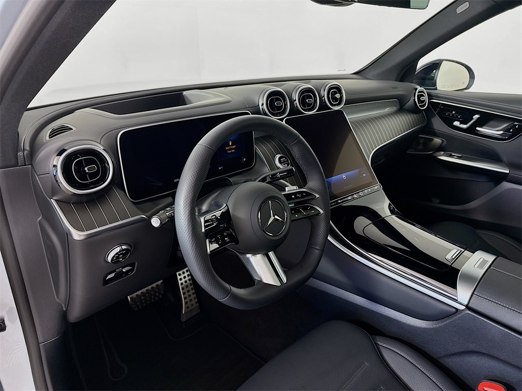 2024 Mercedes Benz GLC 300 4MATIC photo 4