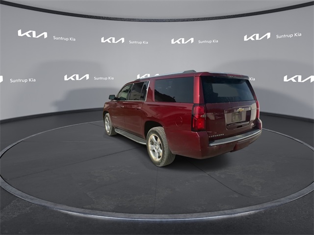 2018 Chevrolet Suburban Premier photo 13