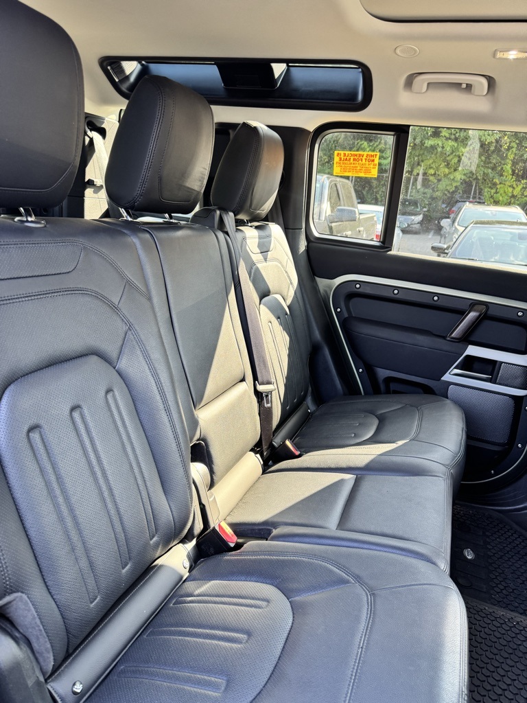 2021 Land Rover Defender 110 S photo 11