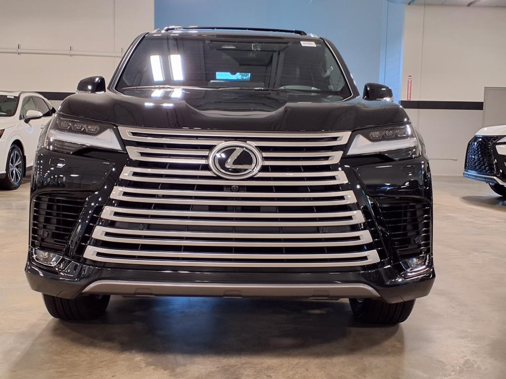 2025 Lexus LX 600 Luxury photo 2