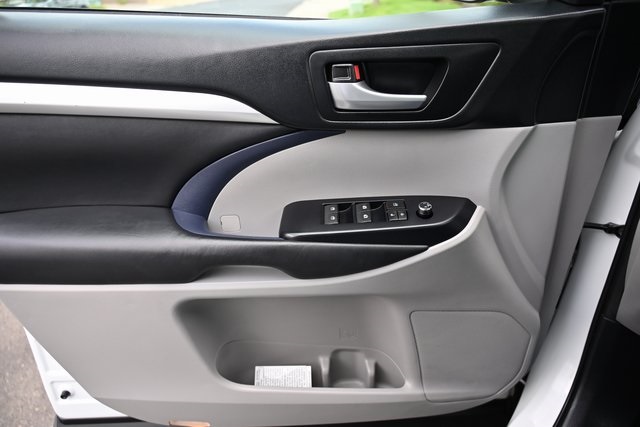 2019 Toyota Highlander XLE photo 17