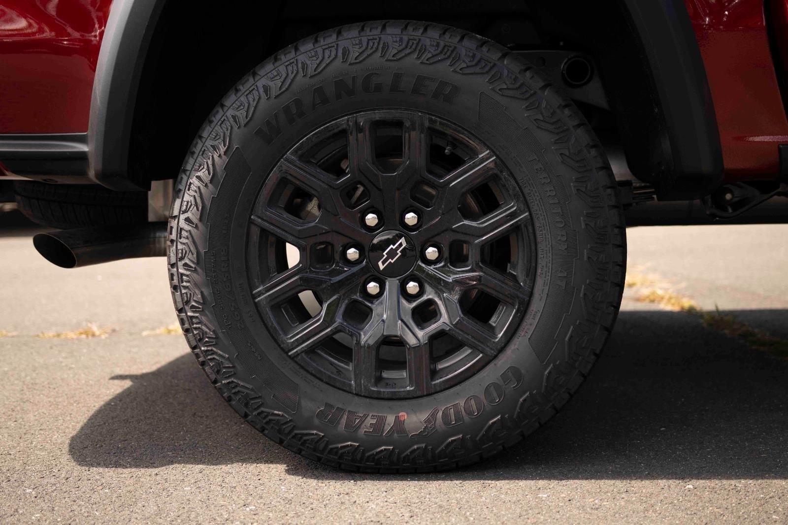 2026 Chevrolet Colorado Trail Boss photo 8