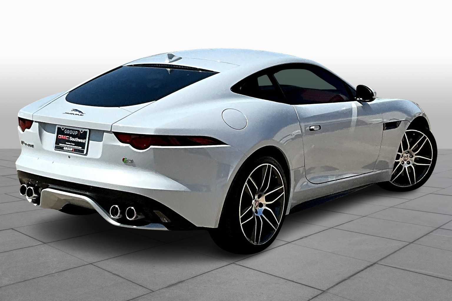 2020 Jaguar F-TYPE R photo 10