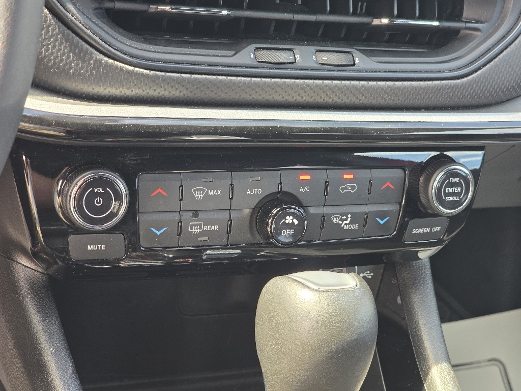 2024 Jeep Compass Trailhawk photo 15