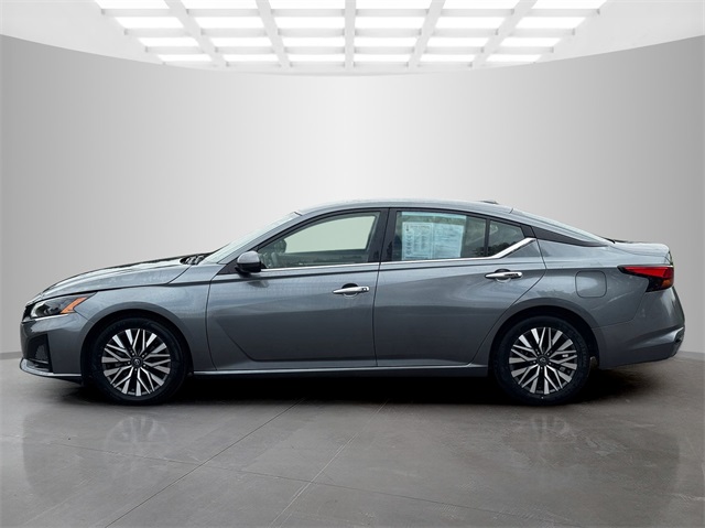 2023 Nissan Altima 2.5 SV photo 4