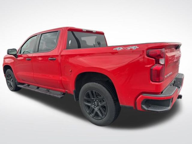 2023 Chevrolet Silverado 1500 Custom photo 3