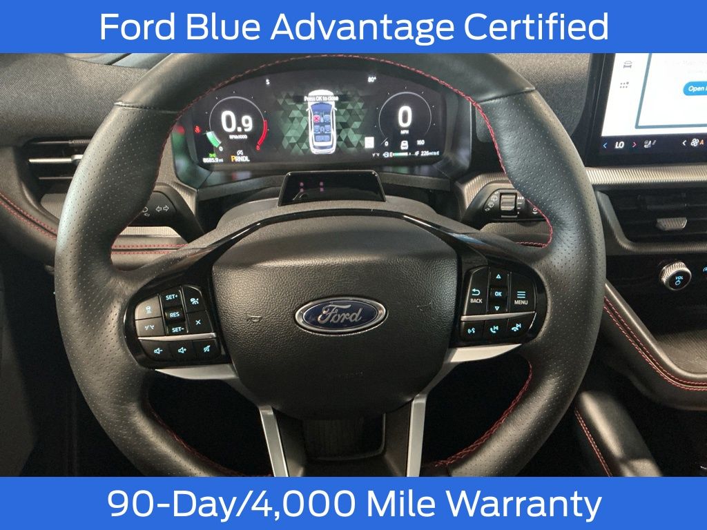 2025 Ford Explorer ST-Line photo 13