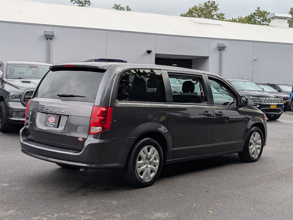 2019 Dodge Grand Caravan SE photo 3