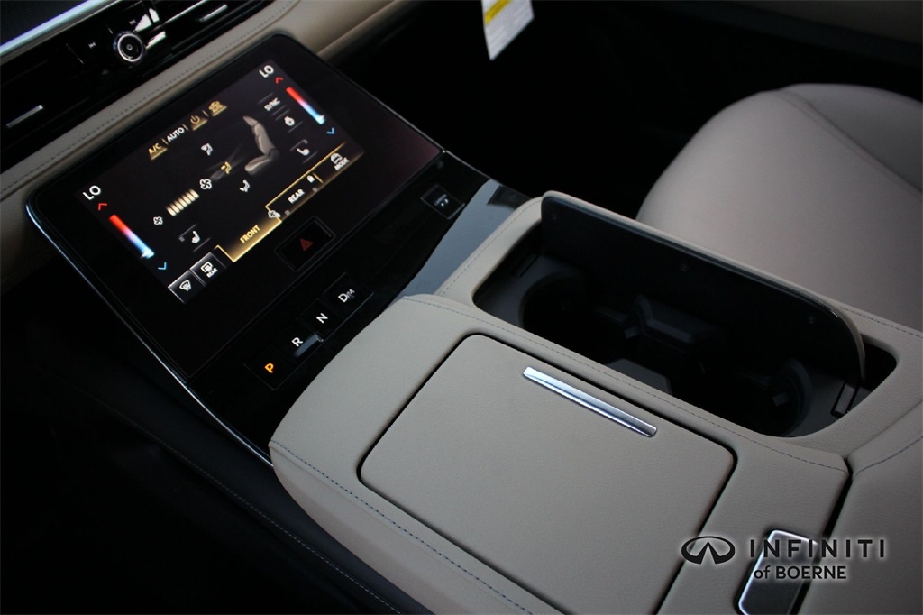 2026 Infiniti QX80 Pure photo 10