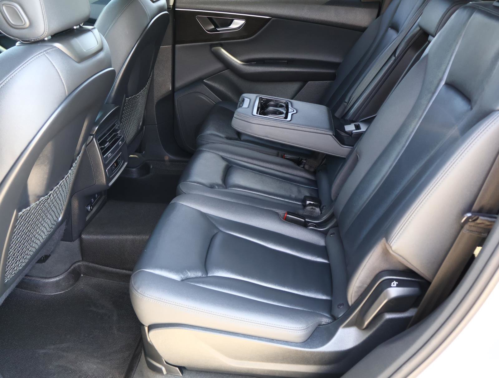 2021 Audi Q7 Premium photo 17
