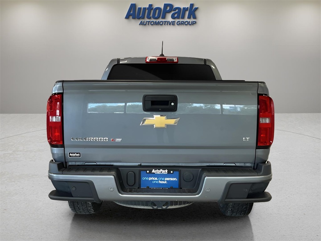 2020 Chevrolet Colorado LT photo 3