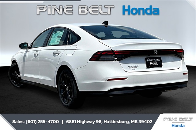 2025 Honda Accord SE photo 2