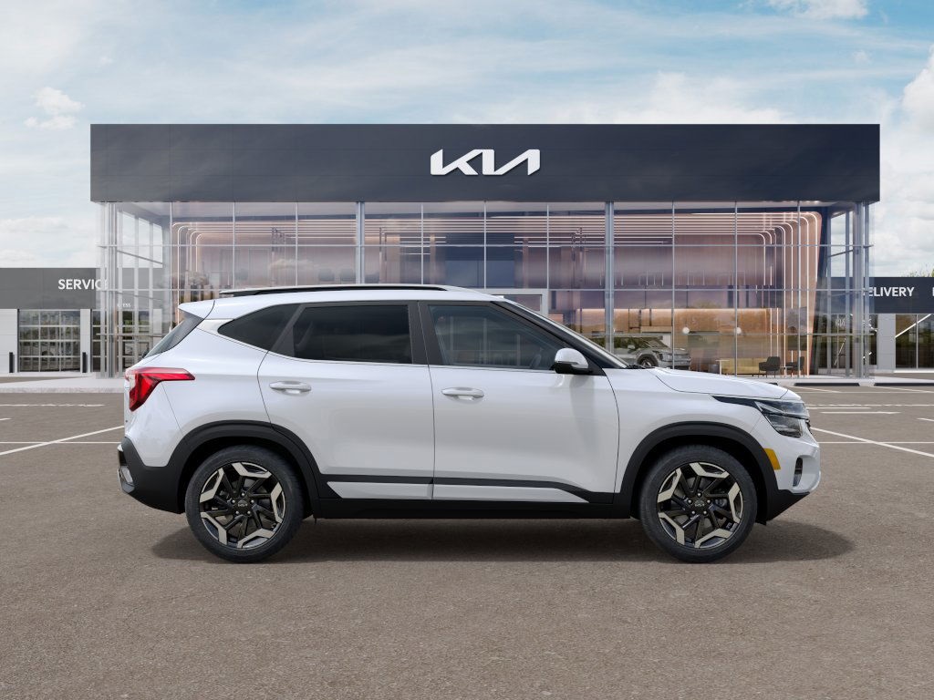 2025 Kia Seltos SX photo 7