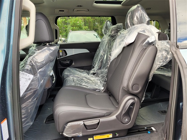 2026 Kia Carnival SX Prestige photo 4