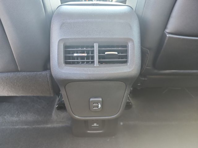 2024 Gmc Terrain SLT photo 26