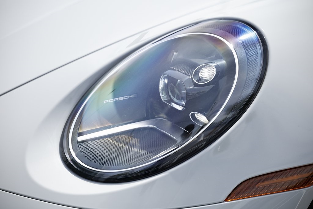 2024 Porsche 911 T 4 photo 18