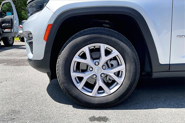 2022 Jeep Grand Cherokee Limited photo 5