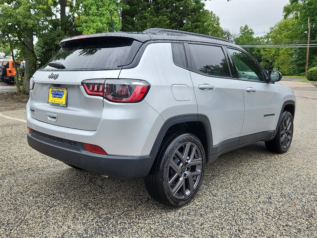 2025 Jeep Compass Limited photo 3