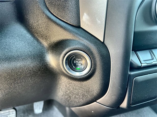 2023 Chevrolet Silverado 1500 Custom photo 3