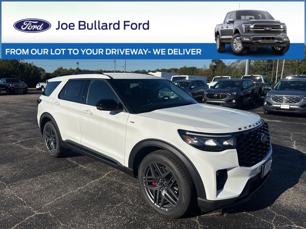 2025 Ford Explorer ST-LINE's photo