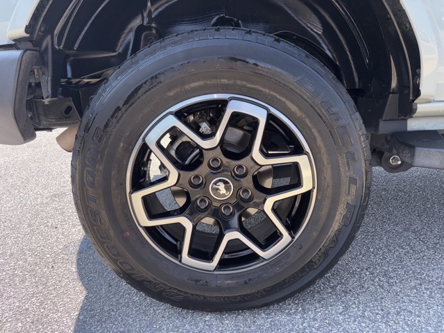 2021 Ford Bronco Outer Banks photo 9
