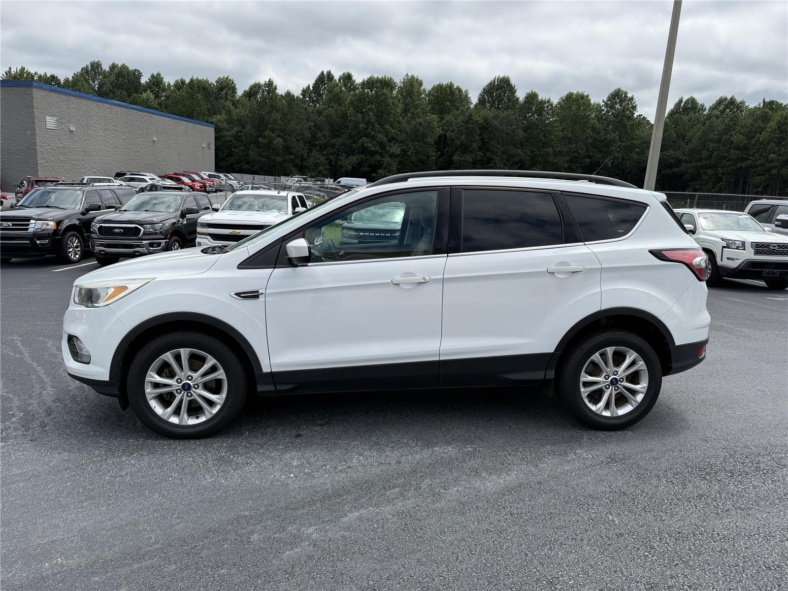 Used 2018 Ford Escape SE with VIN 1FMCU0GD5JUB46331 for sale in Loganville, GA