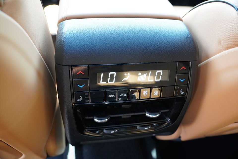 2024 Jeep Grand Cherokee L Summit photo 19