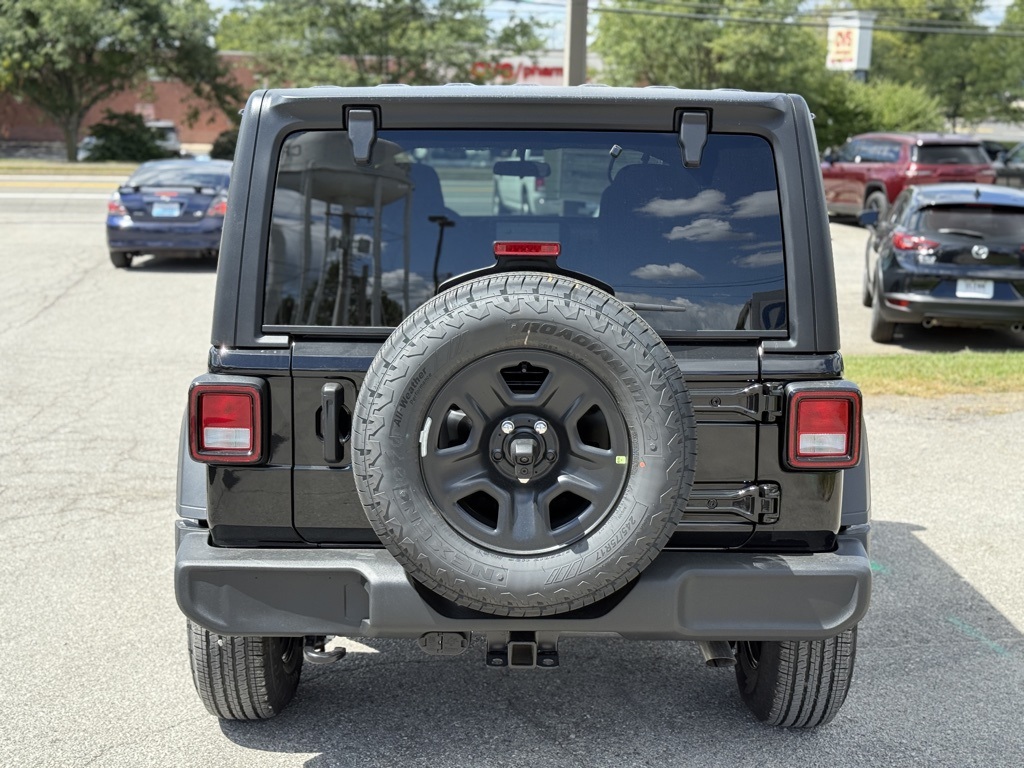 2025 Jeep Wrangler Sport photo 7