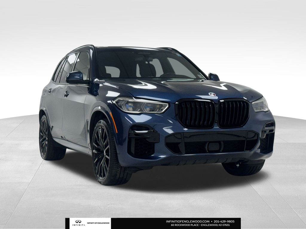 2023 BMW X5 M50i's photo