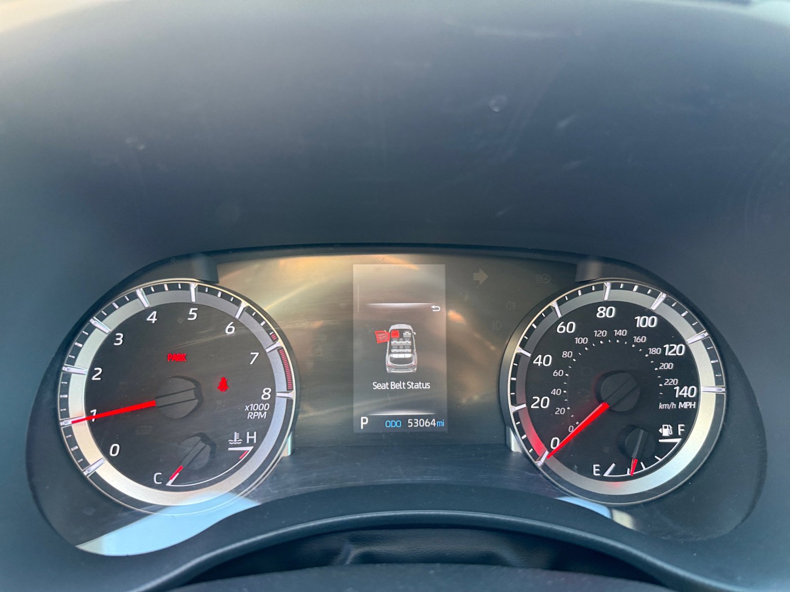 2022 Toyota Highlander LE photo 11